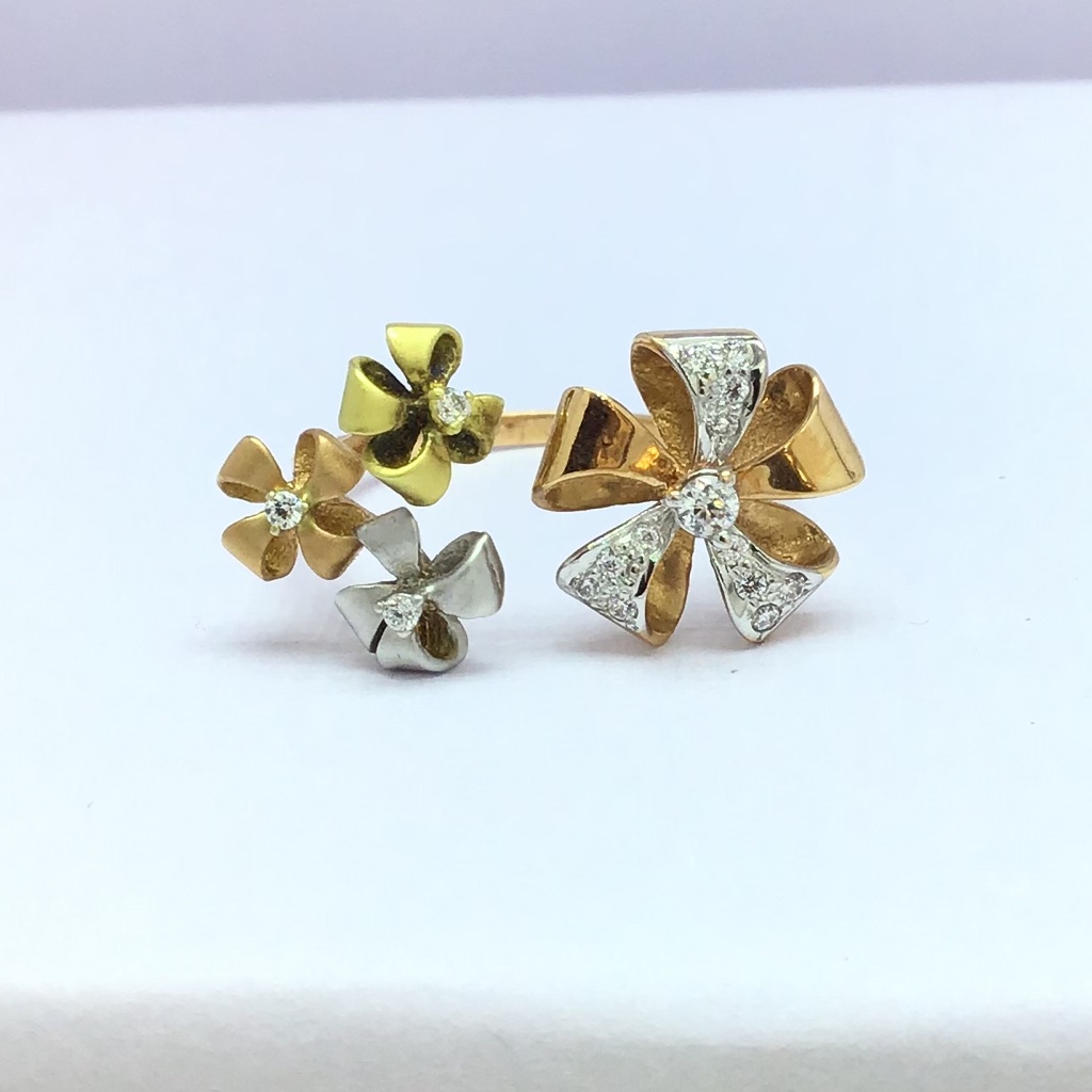 rose gold fancy flower ladies ring