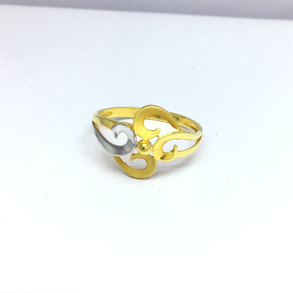 designing fancy ladies gold ring