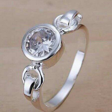 925 Silver Stylish Ladies Ring With Stone