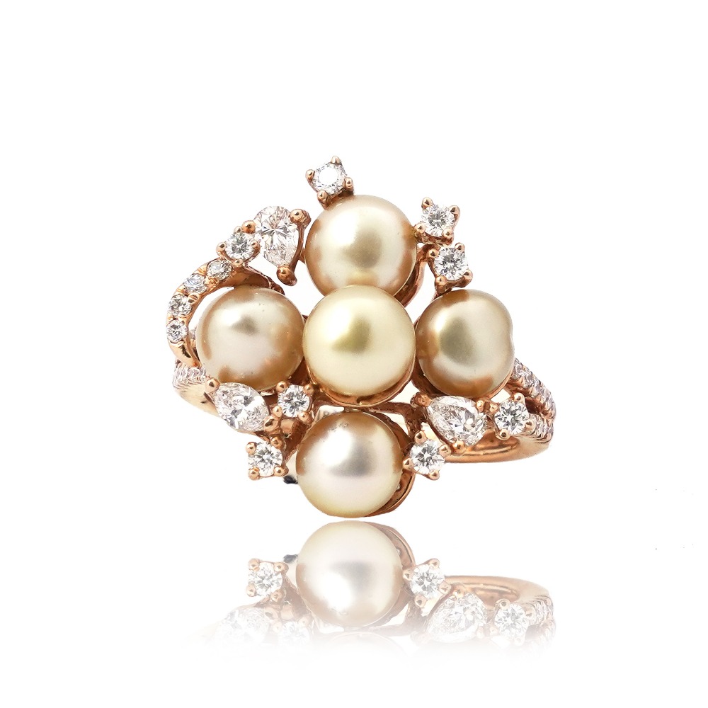 22KT Gold Unique Diamond Design Ring - Image 2
