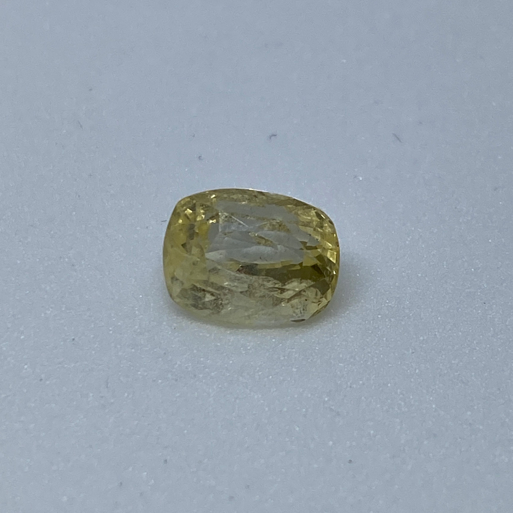 3.21ct cushion yellow yellow-sapphire-pukhraj - Image 2