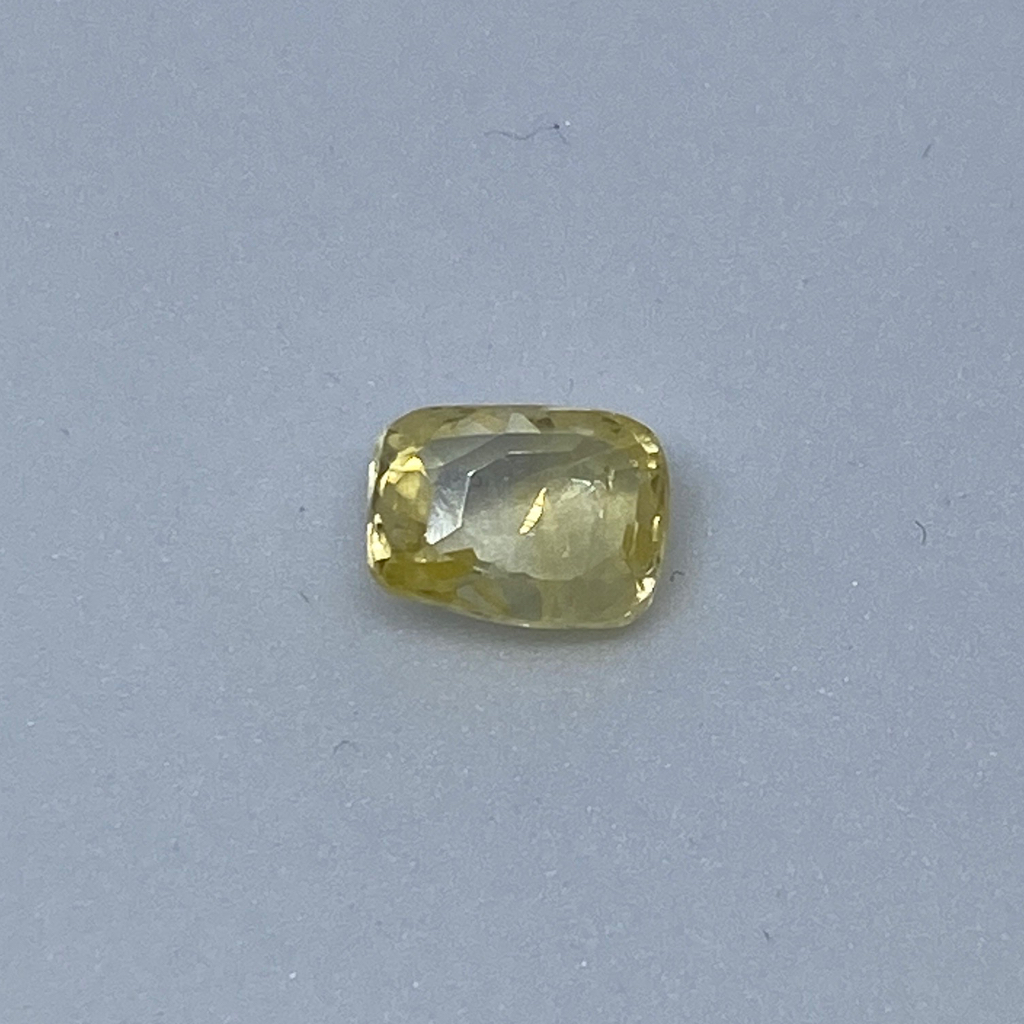 3.03ct cushion yellow yellow-sapphire-pukhraj