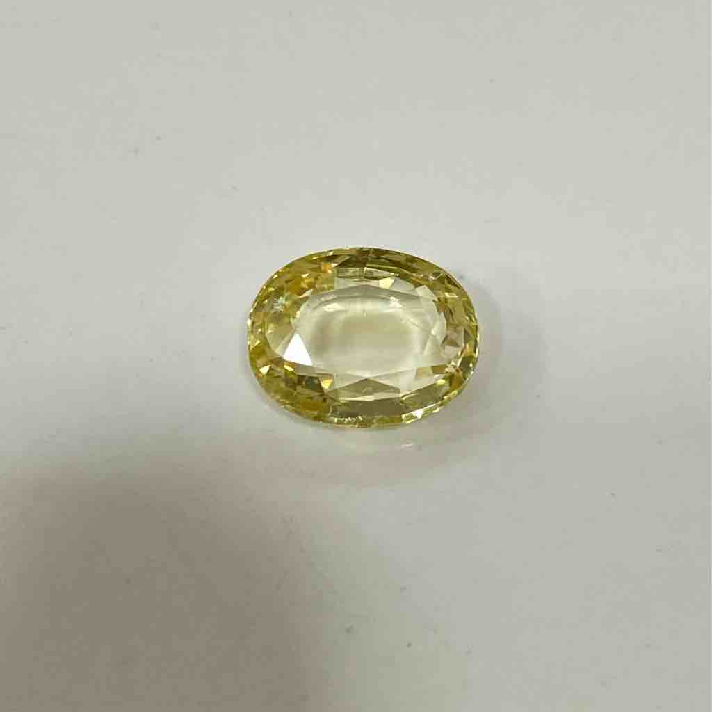 5.10ct oval yellow yellow-sapphire-pukhraj