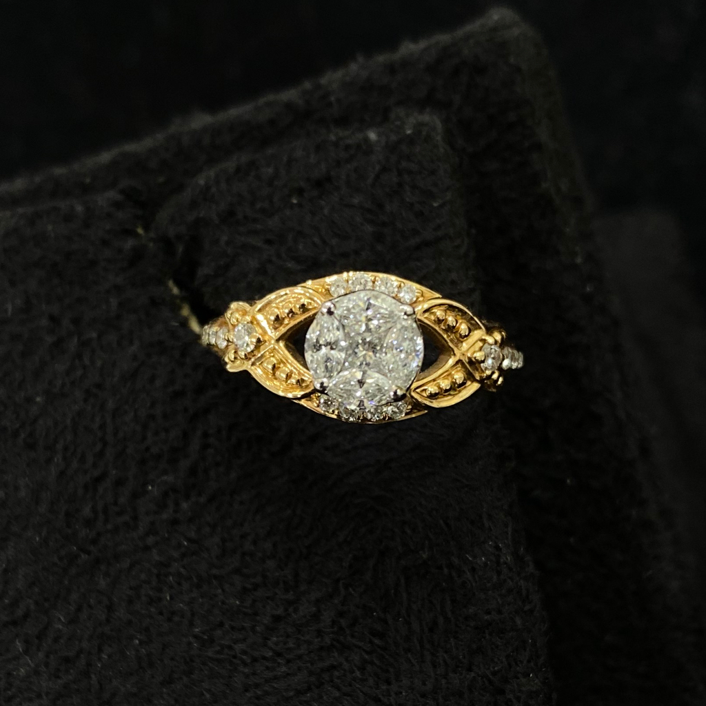 Solitare diamond ring