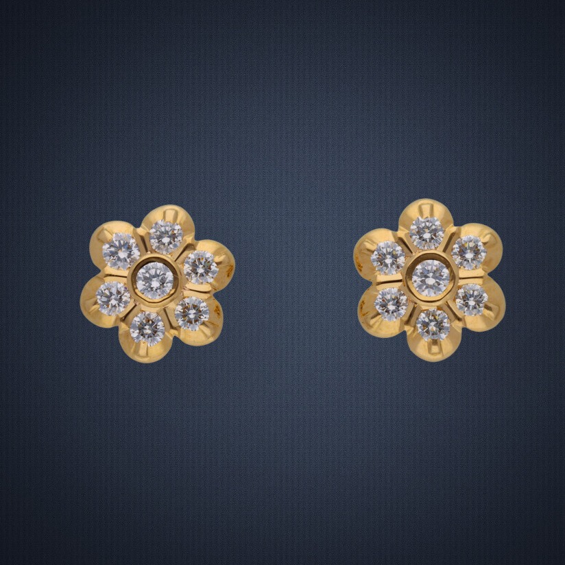 916 Gold 14 Diamonds Earring