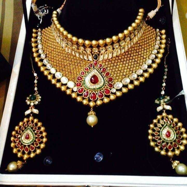 22KT Gold Jadtar Jadau Necklace Set