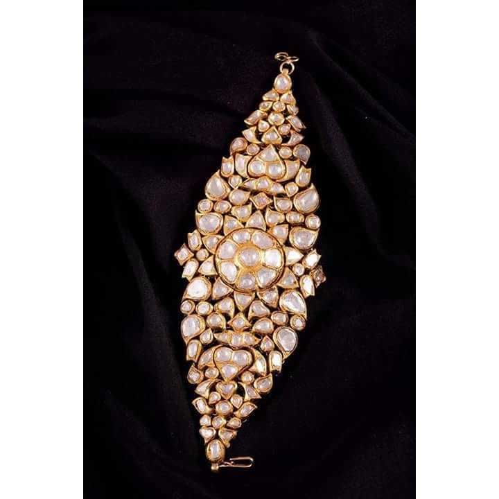 22KT Gold Stone Ladies Bracelet