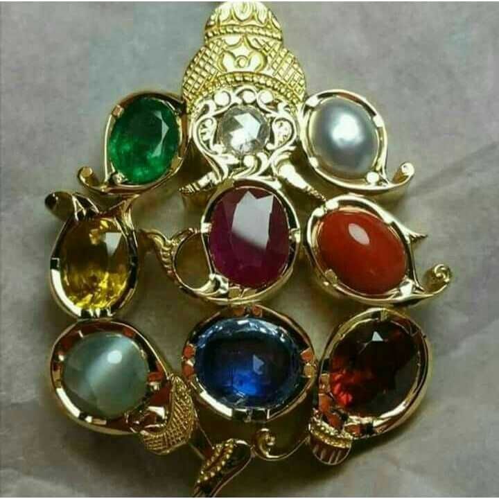 22kt Gold Exclusive Pendant