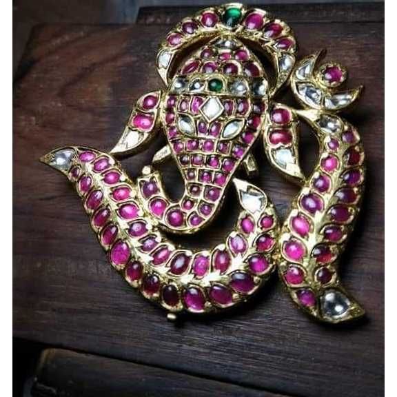 22kt Gold Classic Ganpati Pendant