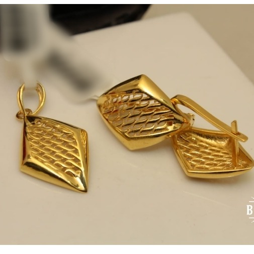 22KT Gold Fancy ladies Pendant Set