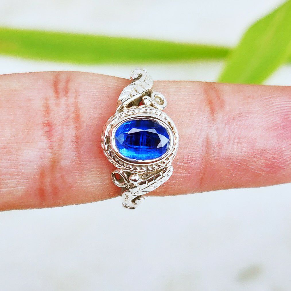 Handmade classic kyanite silver ring - Image 3