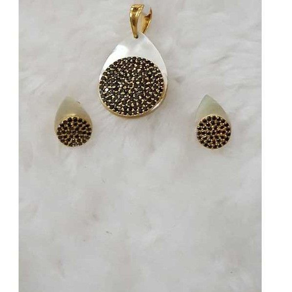 22KT Gold Pendant Set
