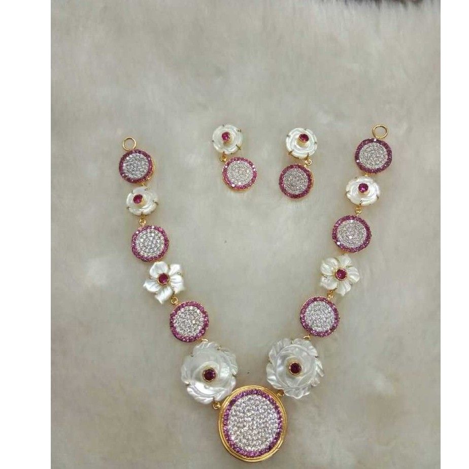 Designer 916 Gold Ladies Necklace Set