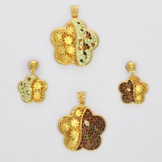 Flower Shape 916 Gold Meena Pendant Set