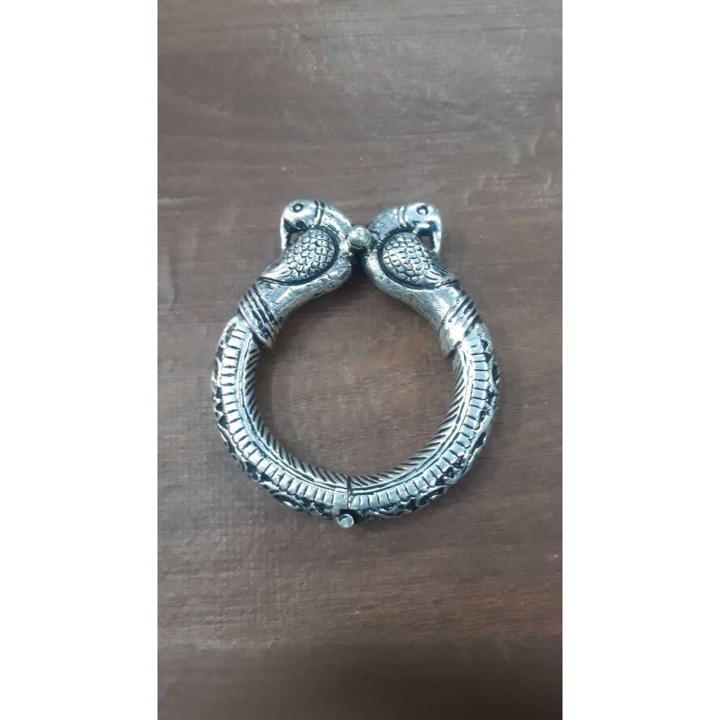 Silver Attractive Birds Bangle (Kada)