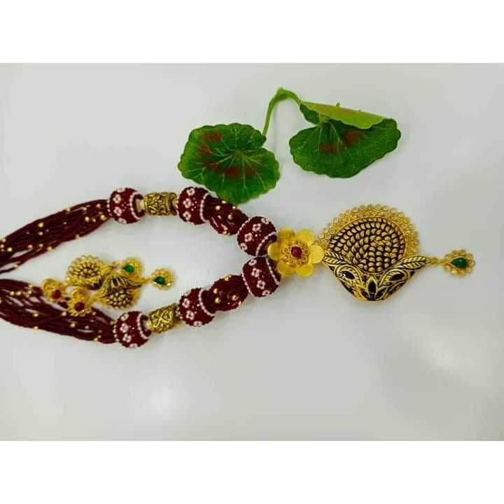 916 Fancy Necklace