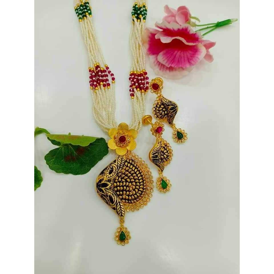 ,22 Ct Fancy Necklace