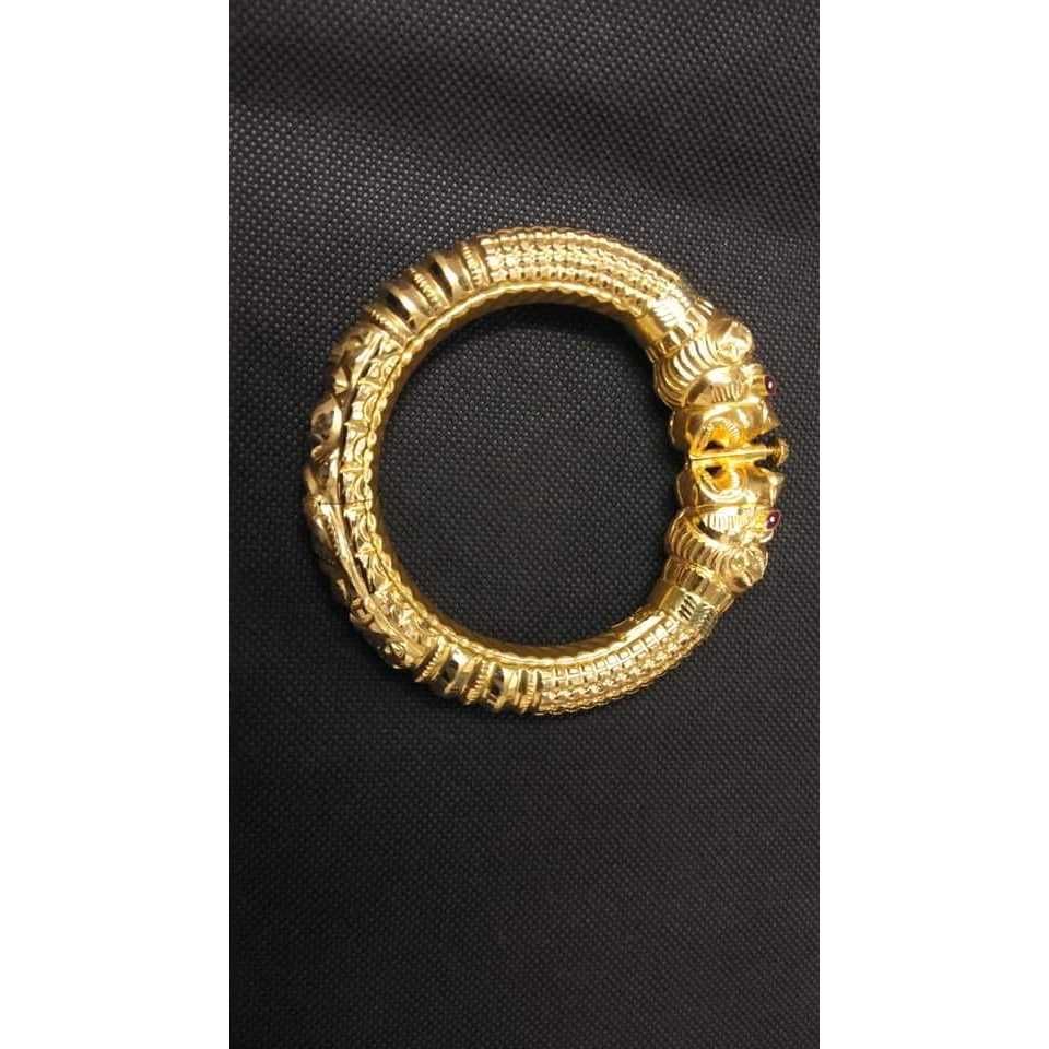 916 Gold Chakki Exclusive Kada