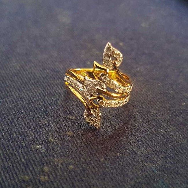 22k Gold Classic Ladies Ring