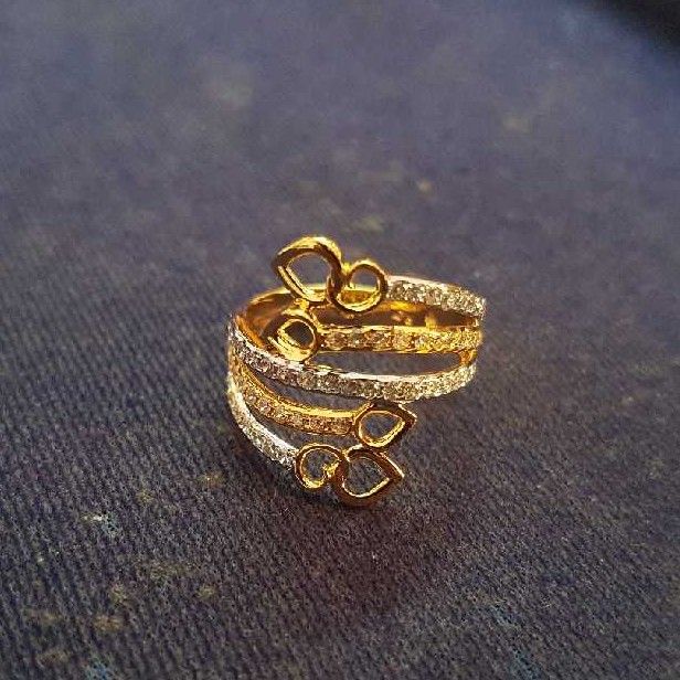 22k Gold Modern Ladies Ring