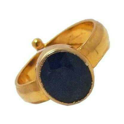 Simple Attractive Gold Rings