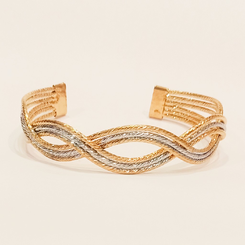 Two color bangles guaranted