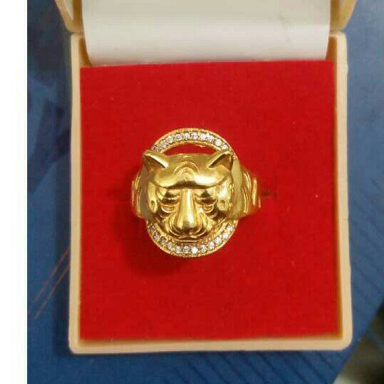 Designer Yellow Lion Shape Ring