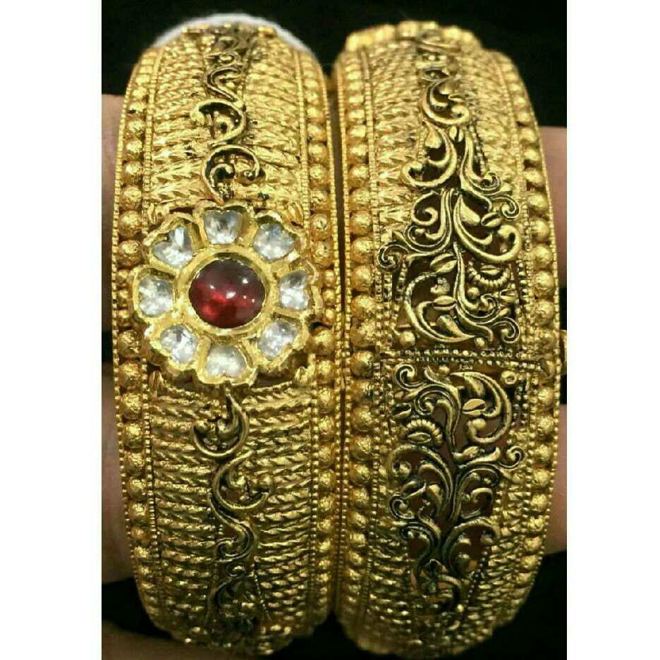 22K/916 Gold Antique Bangle