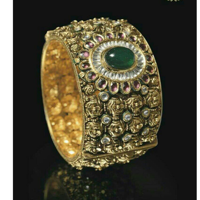 22K/916 Gold Antique Designer Bracelet