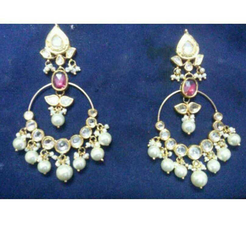 Attractive Vertical Stone Earrings