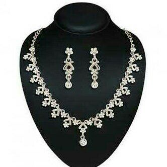 Artificial Attractive Necklace Set