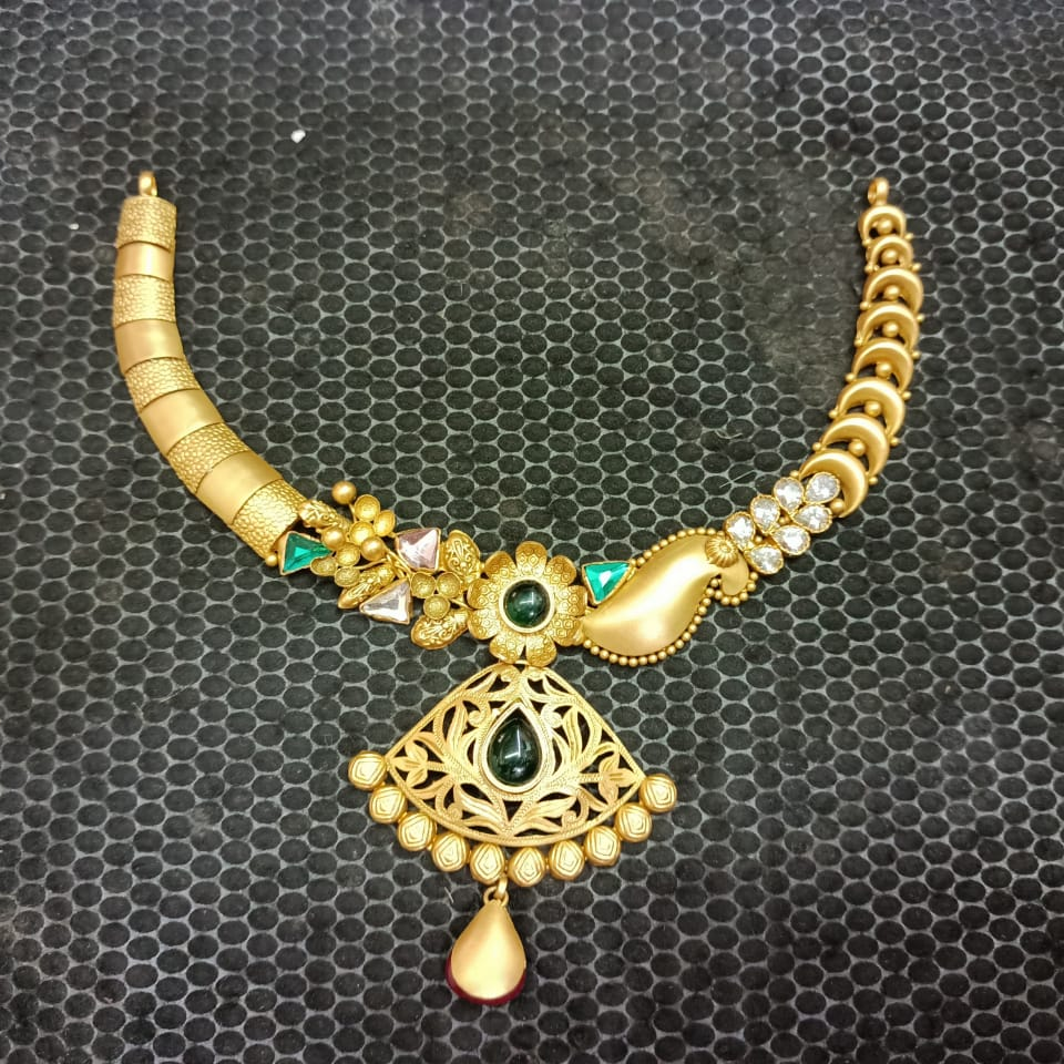 916 gold antique kundan necklace set