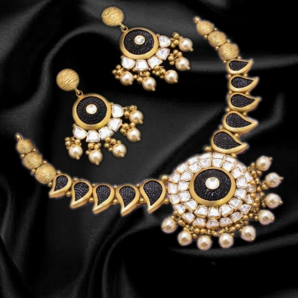 916 Gold Antique Mango Design Necklace Set