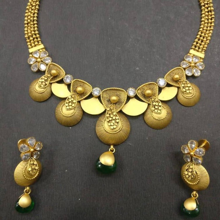 22K Gold Antique with green hanging Necklace Set