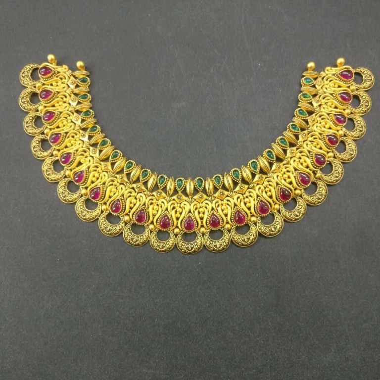 22KT Gold Antique Designer Half Set