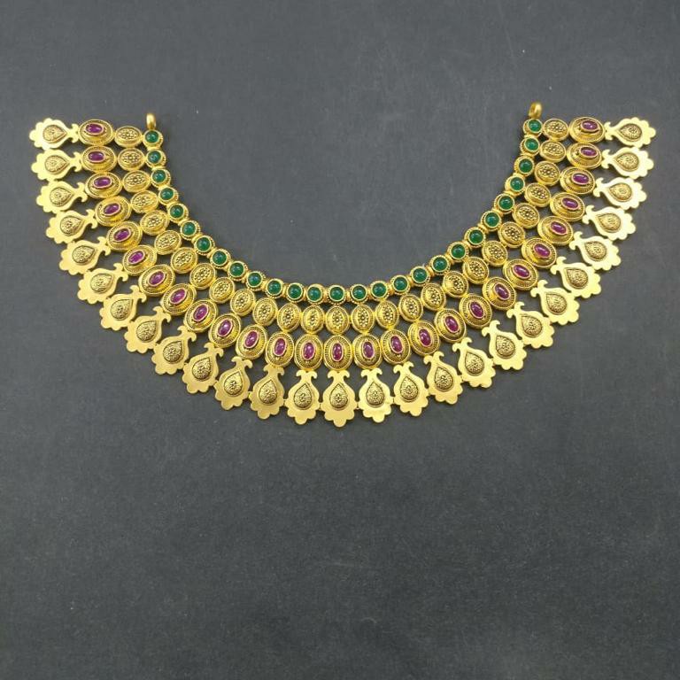 22KT Gold Antique Leaf Design Half Set
