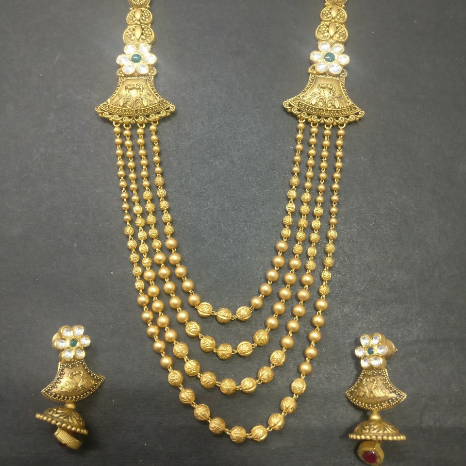 Antique magmala
