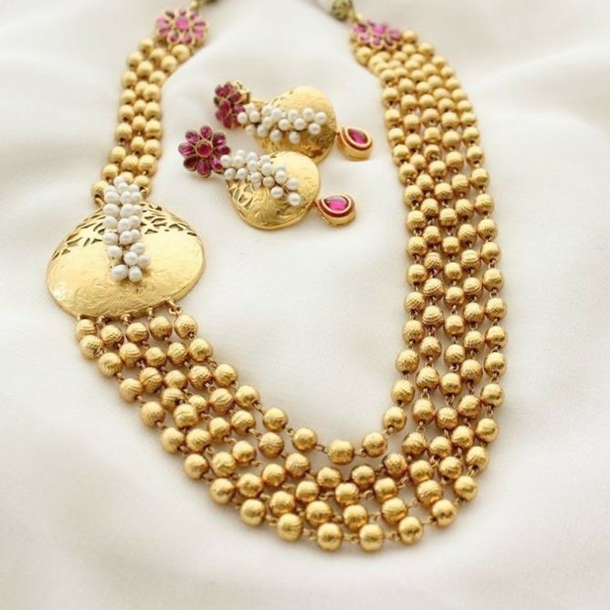 916 Gold Hallmark Magmala