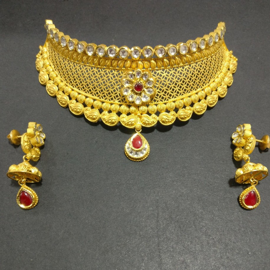 Antique choker