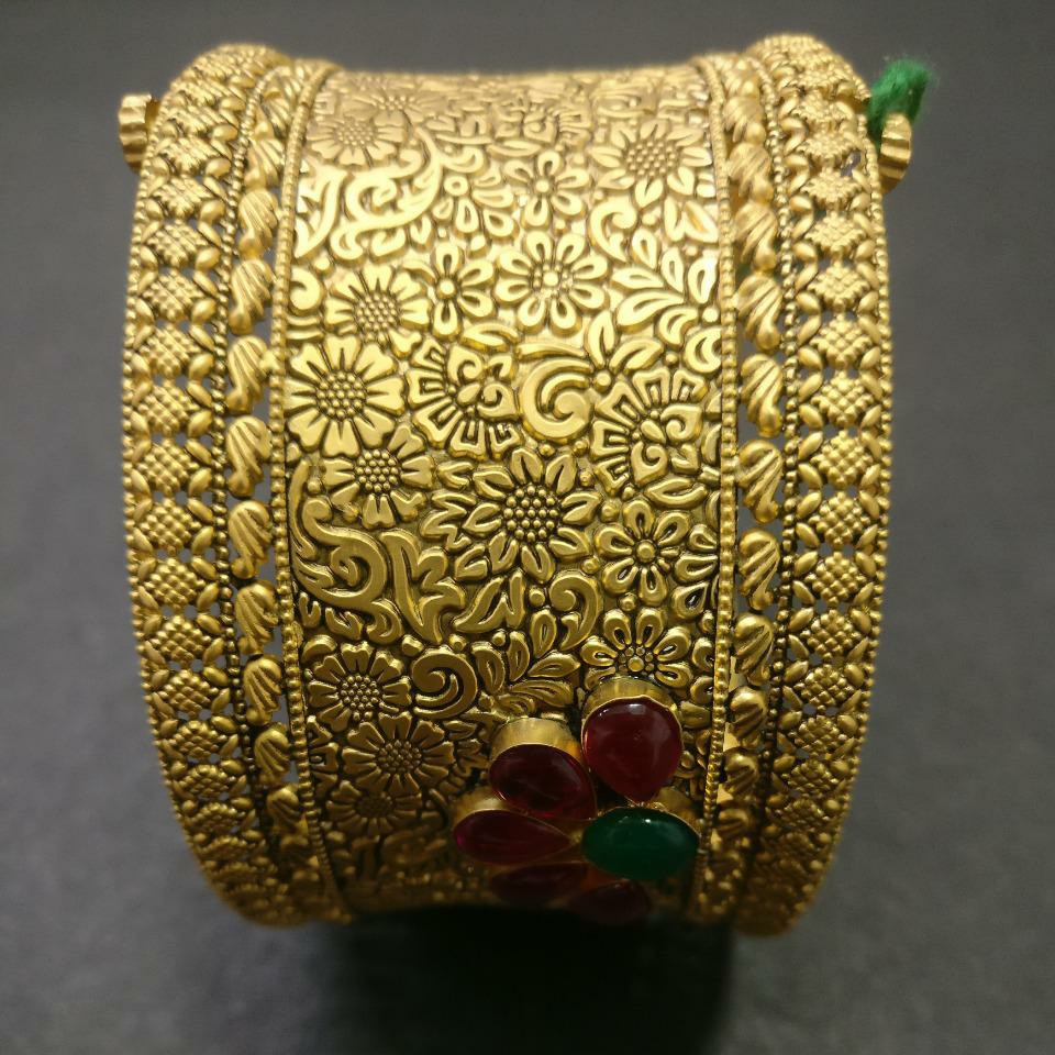Antique baloyu