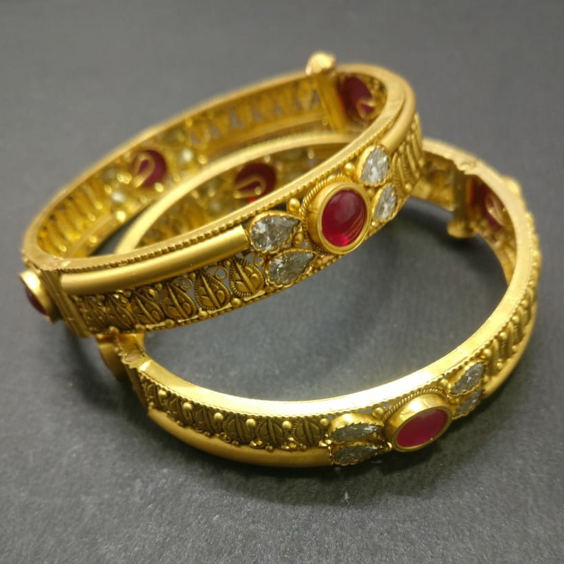 Antique patla
