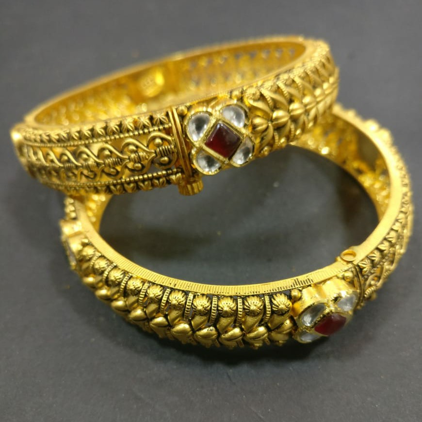 Antique patla