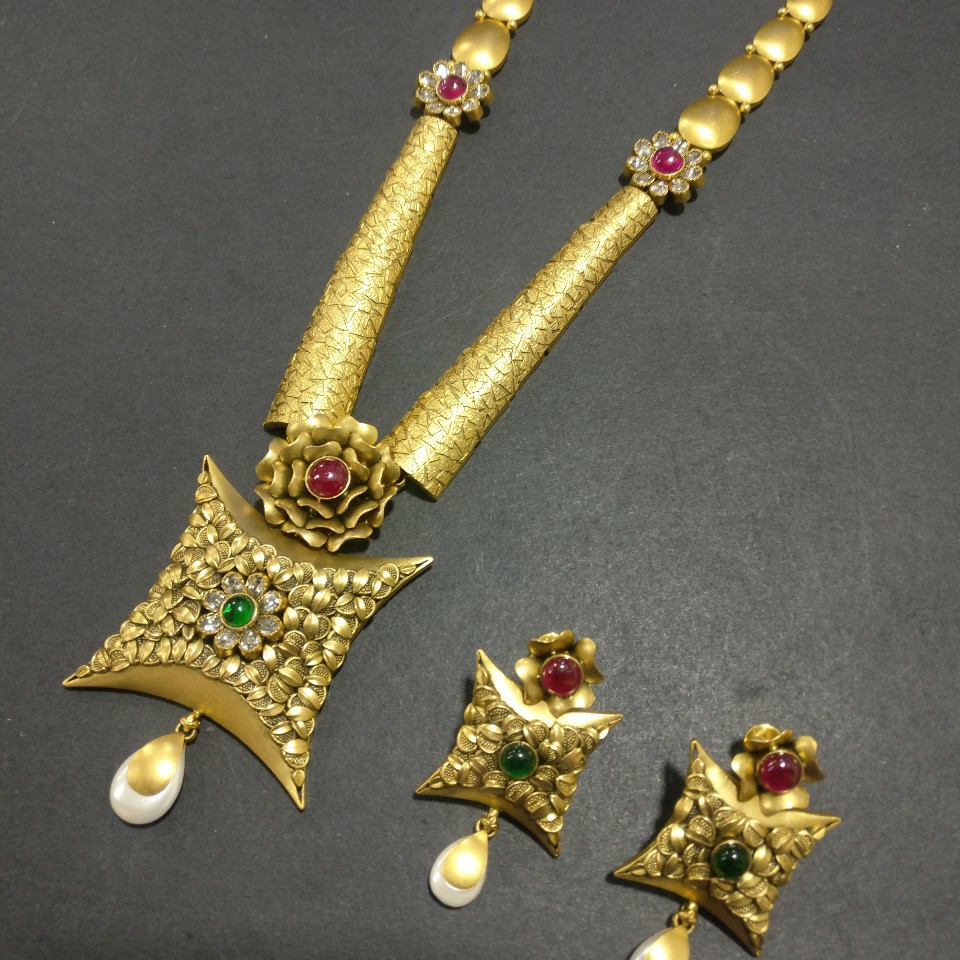 Antique long set