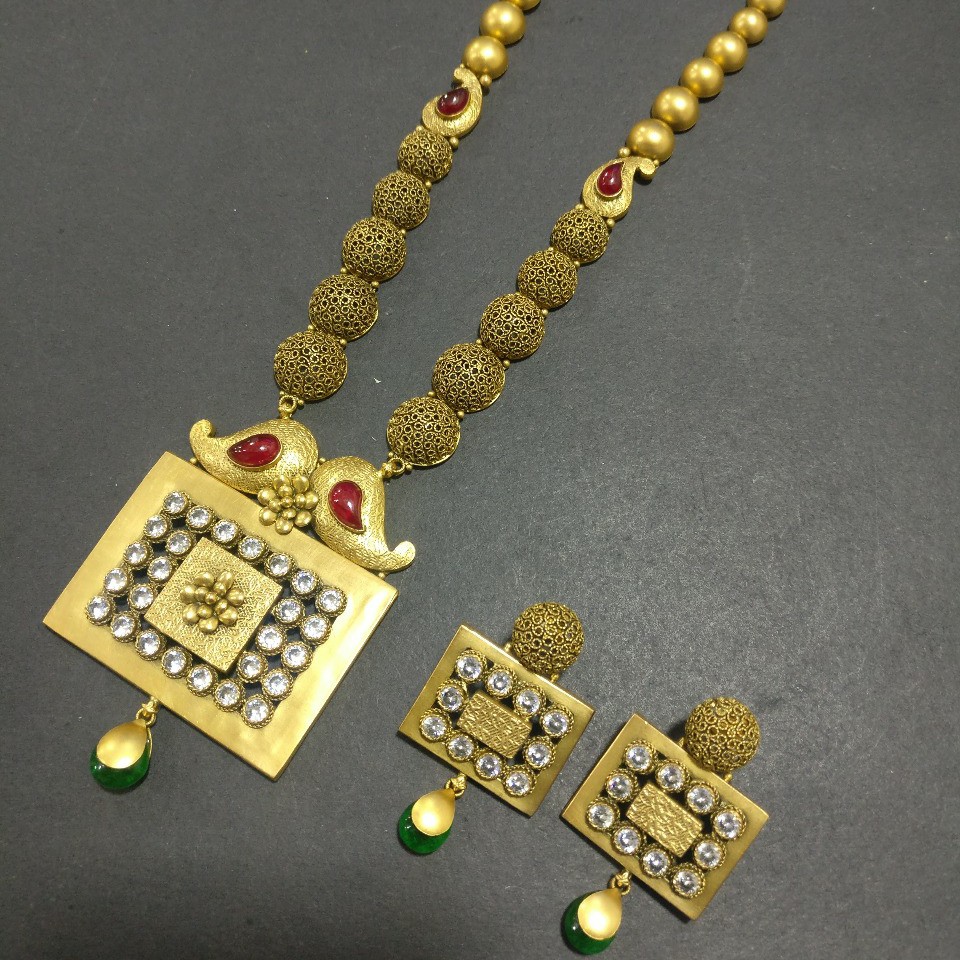 Antique long set