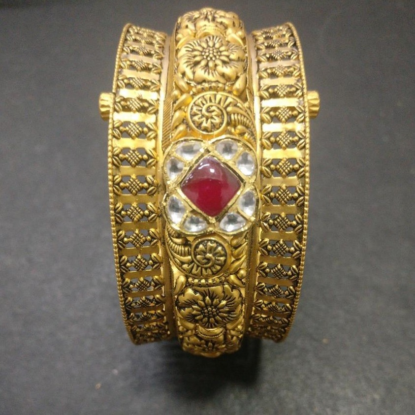 916 Gold Antique Bridal Bangles KG-B002