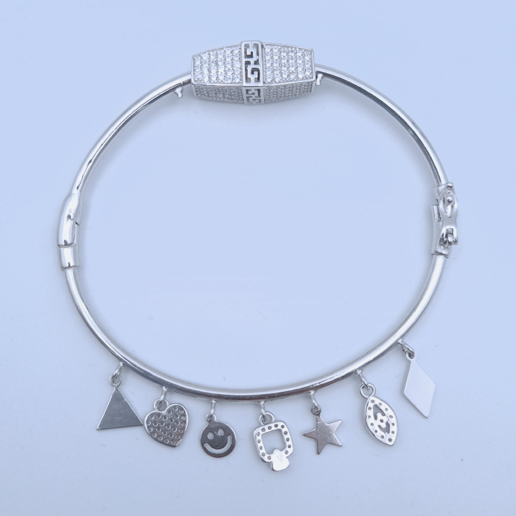 Exclusive Lady Charms Kada