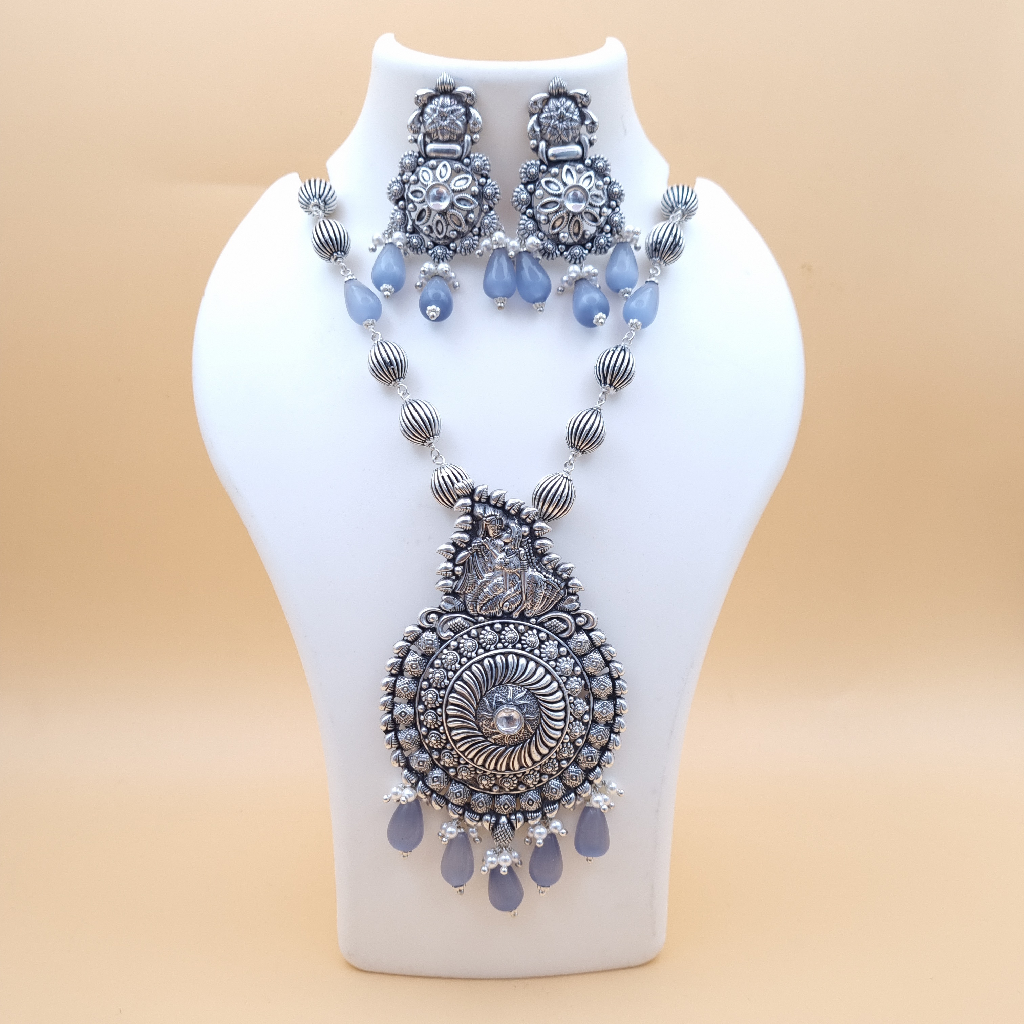 Dazzling Long Necklace Set