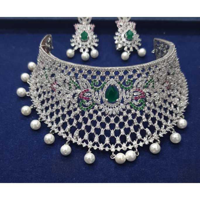 Diamond chokar
