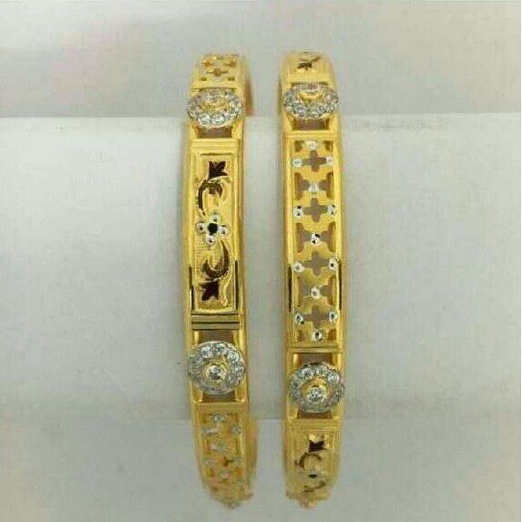 916 Fancy Antique Ladies Gold Bangles