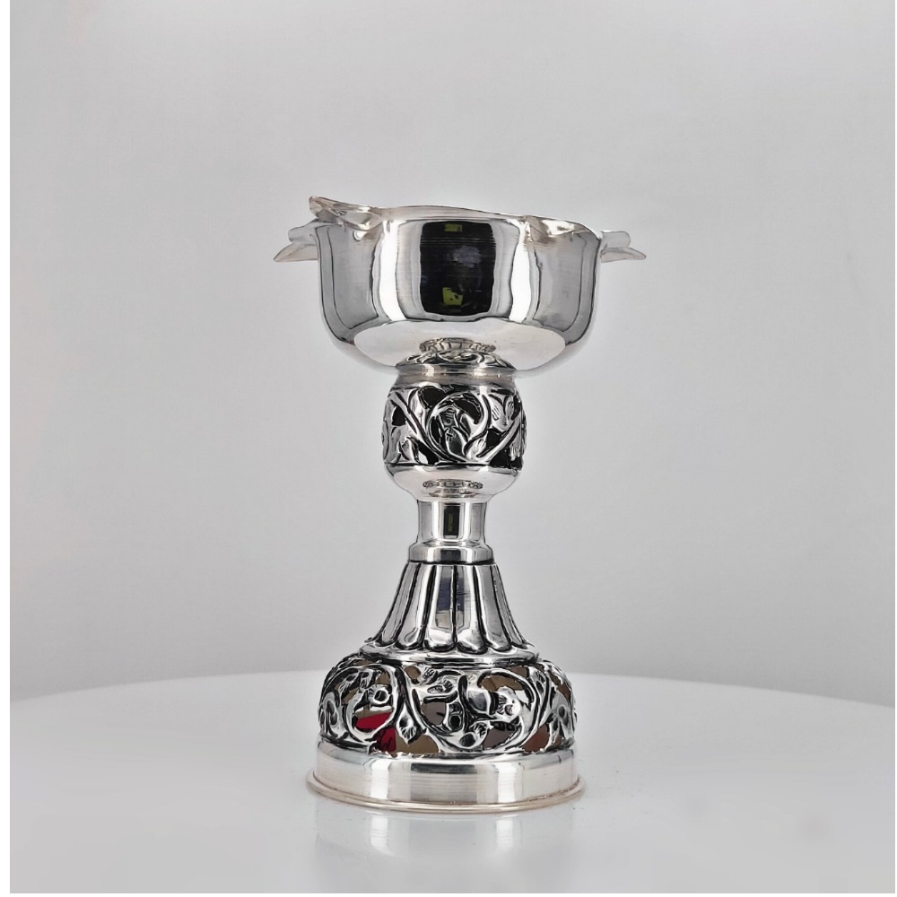 Silver Antique Stand Deepak